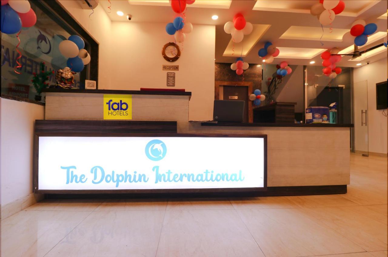 Fabexpress Dolphin International Near Delhi Airport Hotel Ню Делхи Екстериор снимка